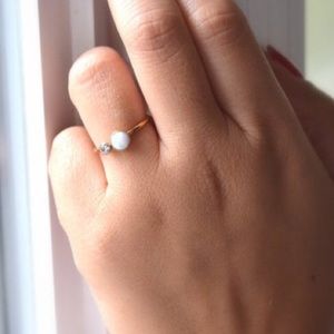 Opal ring. Two gemstone ring.